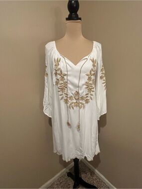CC Chic Connection White Boho VNeck Mini with Tan Embroidery, lined, size Small